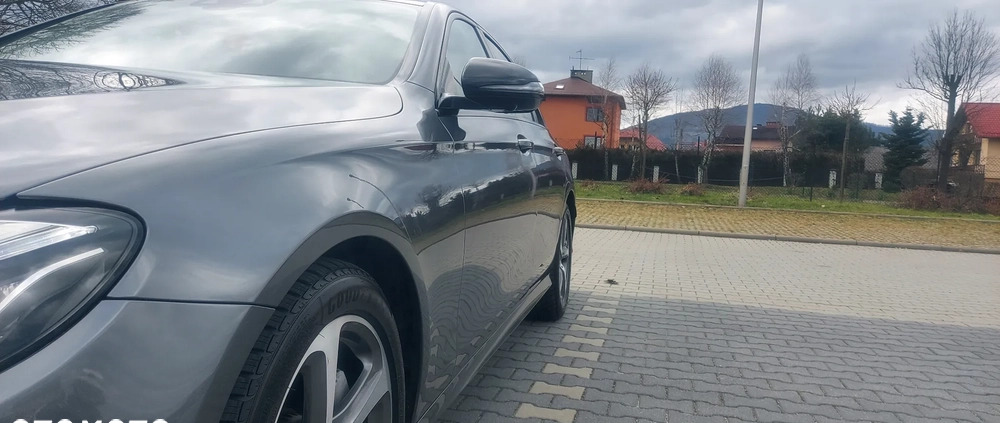 Mercedes-Benz Klasa E cena 149900 przebieg: 45403, rok produkcji 2018 z Rzgów małe 562